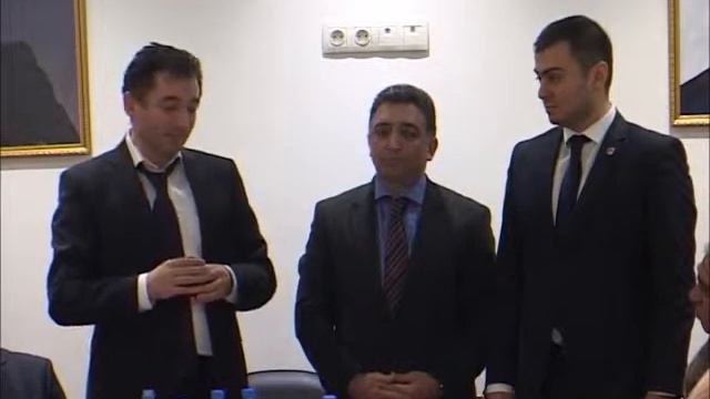 Шамилю Тагиеву выручили удостоверение исполнительного директора МРО ВАК смотреть онлайн