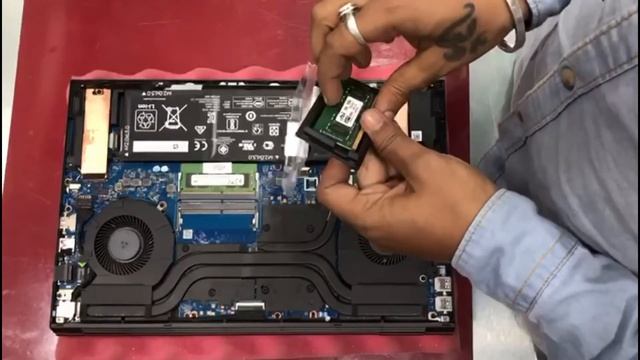 HP Omen 15 l Ryzen5 4600 RAM & SSD upgradation смотреть онлайн