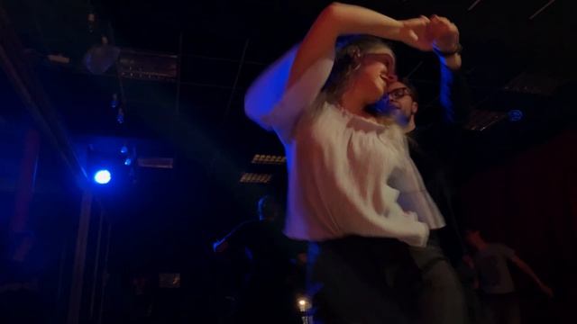 Lindy Hop Party - The Fuzziliers Blues смотреть онлайн