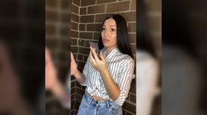 Алиса звонит таксисту, он в шоке и просит прощения?