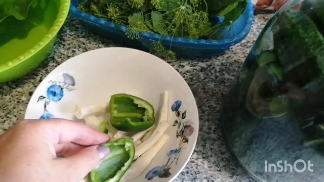Рецепт обалденных хрустящих огурчиков на зиму ,30 лет мариную только так,не мутнеют,не взрываются ! смотреть онлайн