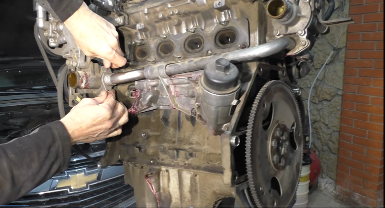 Устранение течей масла и антифриза замена ГРМ  на Chevrolet Cruze 1,8 Шевроле Круз 2015 года  2часть