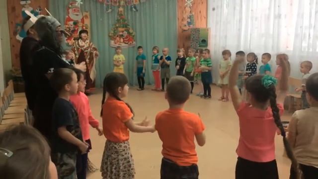 «Колядки пришли» в Лухский детсад «Ручеёк» смотреть онлайн