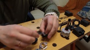 Как установить светодиодную лампу в фару VW Tiguan, Jetta, Passat