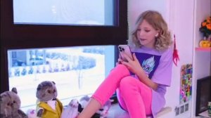 Кто лучше поет Милана стар или Милана Филимонова ? песни Милани стар и Милани филимоновой