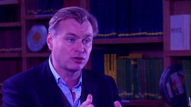 Кристофер Нолан объясняет свою гениальность смотреть онлайн