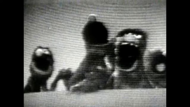 Two (supposedly) TRUE Ghost Stories About Evil Puppets смотреть онлайн