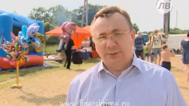 В Задонском районе исполняли "ягодные" песни ... смотреть онлайн