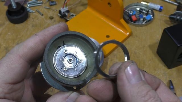 Микрозаточной с мотором от винчестера. (Mini Grinding with a motor from the HDD) смотреть онлайн