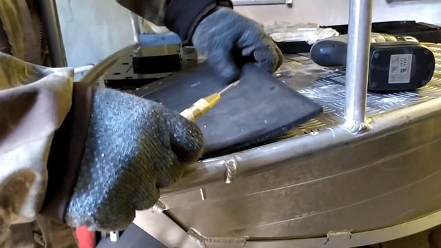 УСТАНОВКА GPS МОТОРА ХАЙБО НА ВЯТБОТ 390 PRO. смотреть онлайн