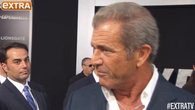 Mel Gibson and ‘Expendables’ Stars Reflect on Loss of Robin Williams смотреть онлайн