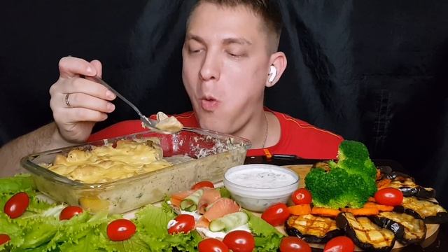 MUKBANG /Пельмени с сыром в сливочном соусе /Как прошел день #обжор #мукбанг #пельмени #вкусно смотреть онлайн