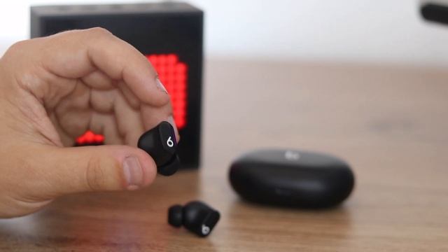 Beats by Dre Studio Buds Review смотреть онлайн