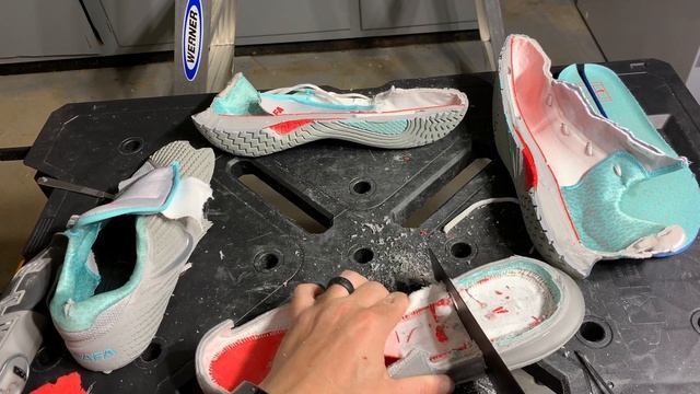 Nike Air Zoom Vapor Cage 4 Cut in Half and Durability Tests | Tennis Shoe Teardown смотреть онлайн
