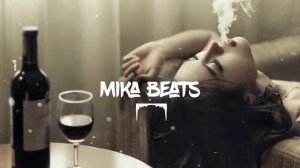 Бармен налей всем от меня поет девушка новая песня 2021