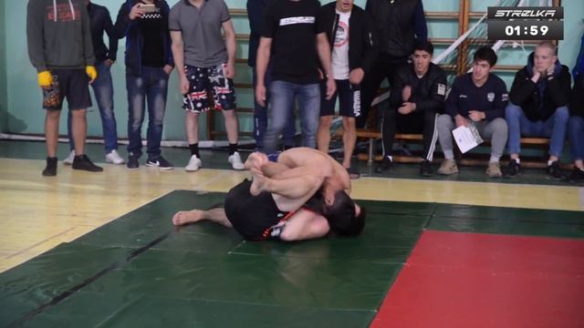 ОПЫТНЫЙ БОЕЦ БЕЗ ПРАВИЛ допустил ошибку! Хороший бой! смотреть онлайн