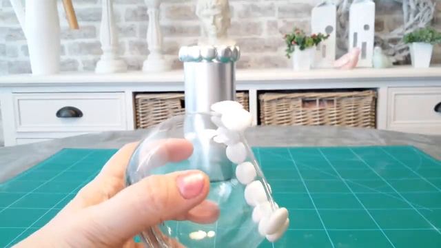 НЕ ВЫБРАСЫВАИТЕ СТАРЫЕ КОНФЕТЫ...make Candy Candlestick...