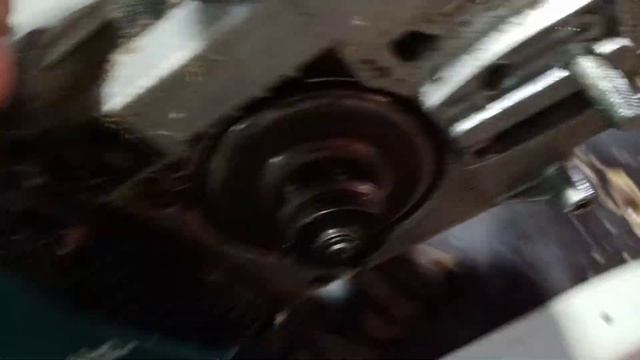 Отсутствует подача масла на цепь/шину цепной электропилы макита смотреть онлайн