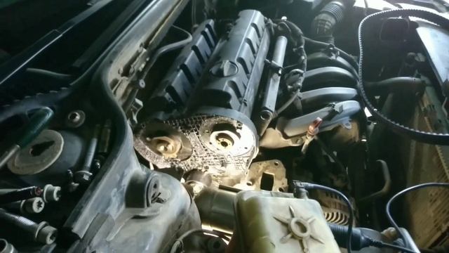 Замена сальников распредвалов и коленвала Peugeot 407 смотреть онлайн