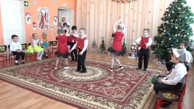 Елочка, зажгись