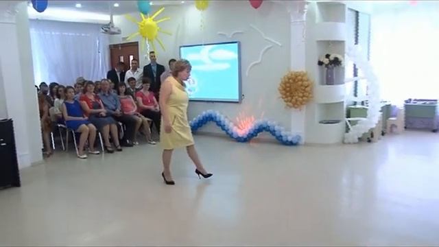 Семья дикарей на выпускном и игра на интерактивной доске. смотреть онлайн