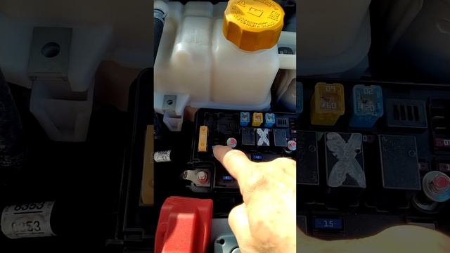 Опель Антара 2013г не заводится, на приборке горит символ красной машины с замком. смотреть онлайн