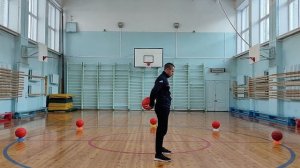ТОП  упражнений для НАЧИНАЮЩИХ баскетболистов //  УПРАЖНЕНИЯ с баскетбольным мячом
