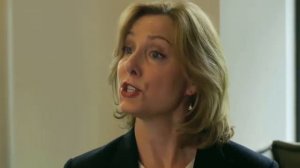 English File 4thE - Pre Intermediate - Practical English E2 - Restaurant problems: In the NY office