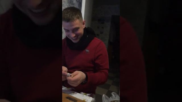 Как легко почистить ЧЕСНОК ????? посмотрите—это очень легко!!! смотреть онлайн