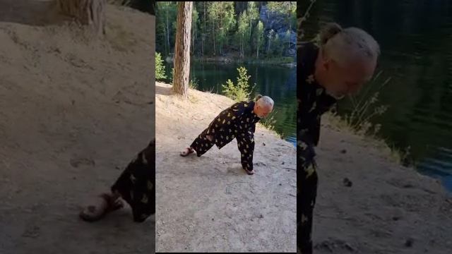 Цигун Хуашаньской школы дао.  Терапевтический эффект смотри в описании.