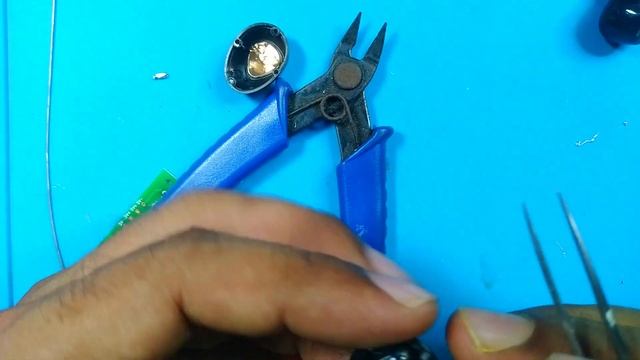 M10 TWS Earbuds Repair  Left Earbud Fixed, Right Earbud Still Faulty