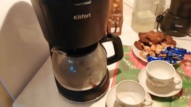 Помощник на кухне Кофеварка Kitfort KT-734 смотреть онлайн