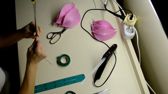 DIY Мк ночник ЛИЛИЯ из изолона. Часть 1 смотреть онлайн
