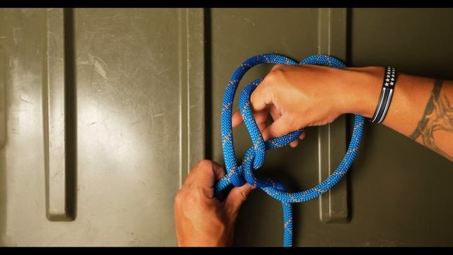 The Best Knot to Carry Drinks | Bottle Sling Knot смотреть онлайн