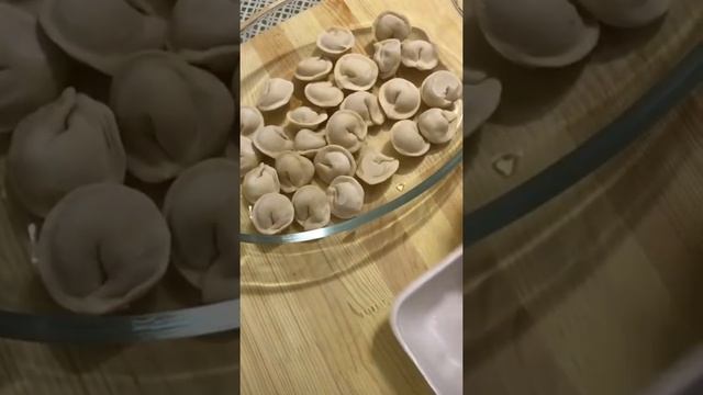 Запечённые пельмени с грибами смотреть онлайн