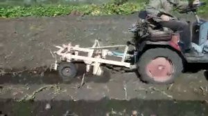 Мини-трактор КМЗ-012. Сделал картофелекопалку. :)