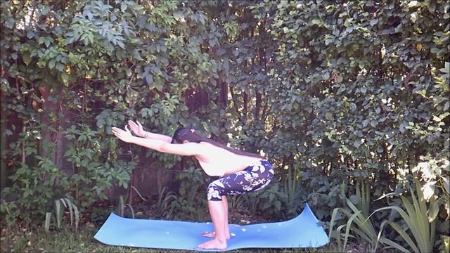 Уткатасана - Поза Стула. смотреть онлайн