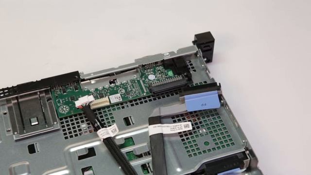 PowerEdge R230: Remove/Install Control Panel Assembly смотреть онлайн