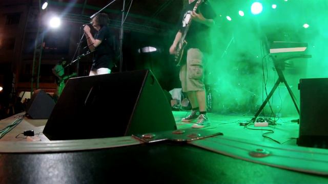 Zbedem - Mir Je Iluzija_Live @ Cacanska Gitarijada смотреть онлайн