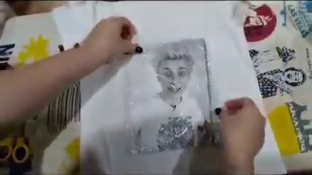 ПРИНТ НА ФУТБОЛКЕ?ТЕРМОНАКЛЕЙКА СВОИМИ РУКАМИ??#дом#лайфхаки#наклейки#творчество#обежда смотреть онлайн