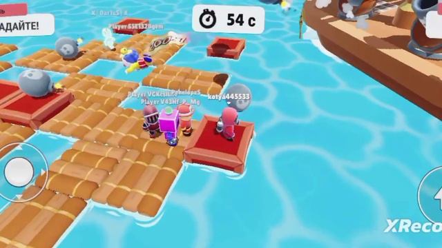 тоже играю в Stumble Guys