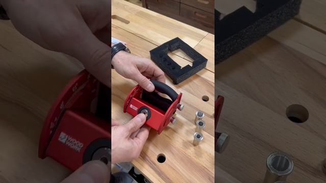 Кондуктор для сверления стальной со сменными насадками Woodwork DGA-005 Новинка 2022 года! #shorts смотреть онлайн