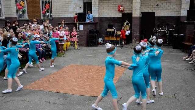 GRACIA-DANCE Crazy Frog смотреть онлайн