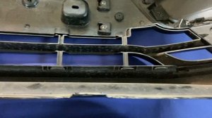 Установка оригинальной сетки Lada Granta FL