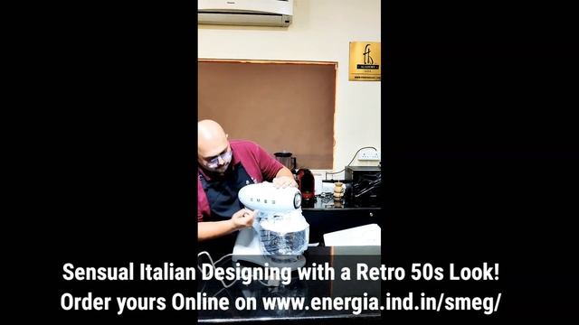 New Online Classroom Alert : Unboxing our Smeg Standmixer #smegindia #foodybreaks #bakingclasses смотреть онлайн