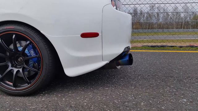 Toyota Supra 2JZ massive Burnout, exhaust Flames смотреть онлайн