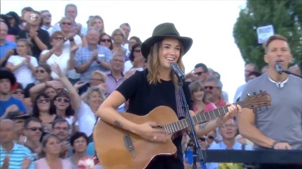 Clara Louise - Aufstehen (ZDF-Fernsehgarten 13.08.2017)