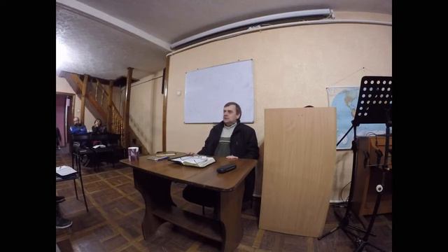 Біблія. Об’явлення. 5 розділ. Хто гідний розгорнути книгу, і зламати печатки її? смотреть онлайн