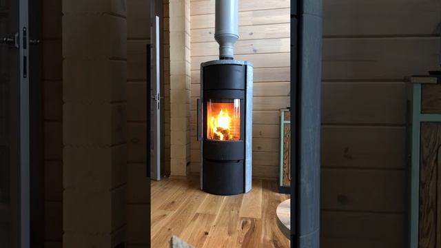 печь камин WIKING LUMA 6 talk с автопилотом (климат контроль*) от HWAM смотреть онлайн