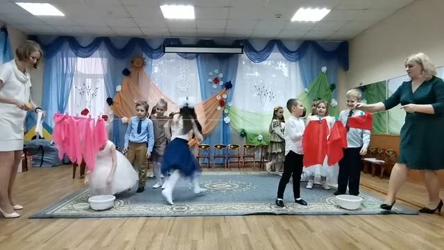 Мамин день!(3) смотреть онлайн